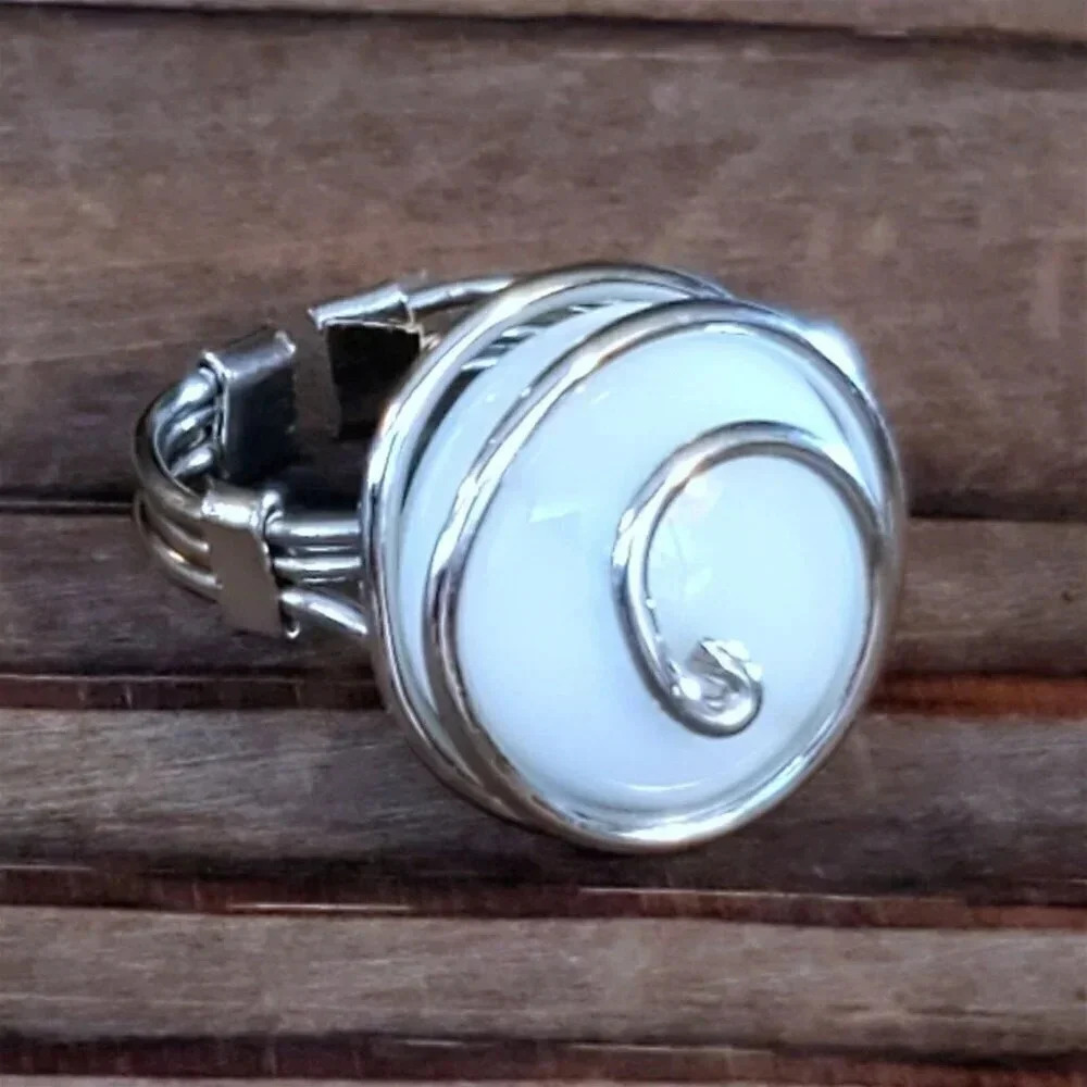 Handcrafted Edgy Opaque White Silver Spiral Luster Glass Bauble Ring